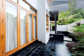 Fully AC 3BDHK villa with Jacuzzi pool and courtyard